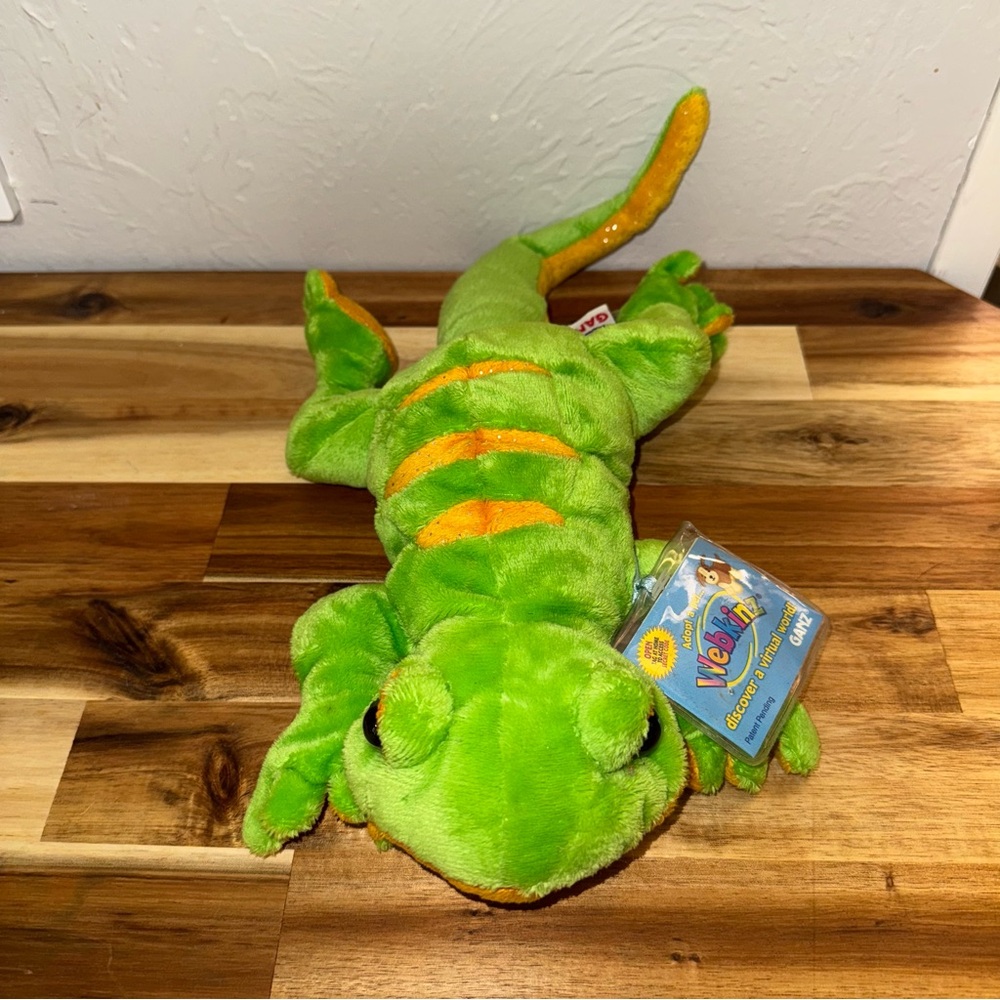 Webkinz Retired Lemon-Lime Gecko (HM200) Stuffed Animal W New Unused Code(NWT)!